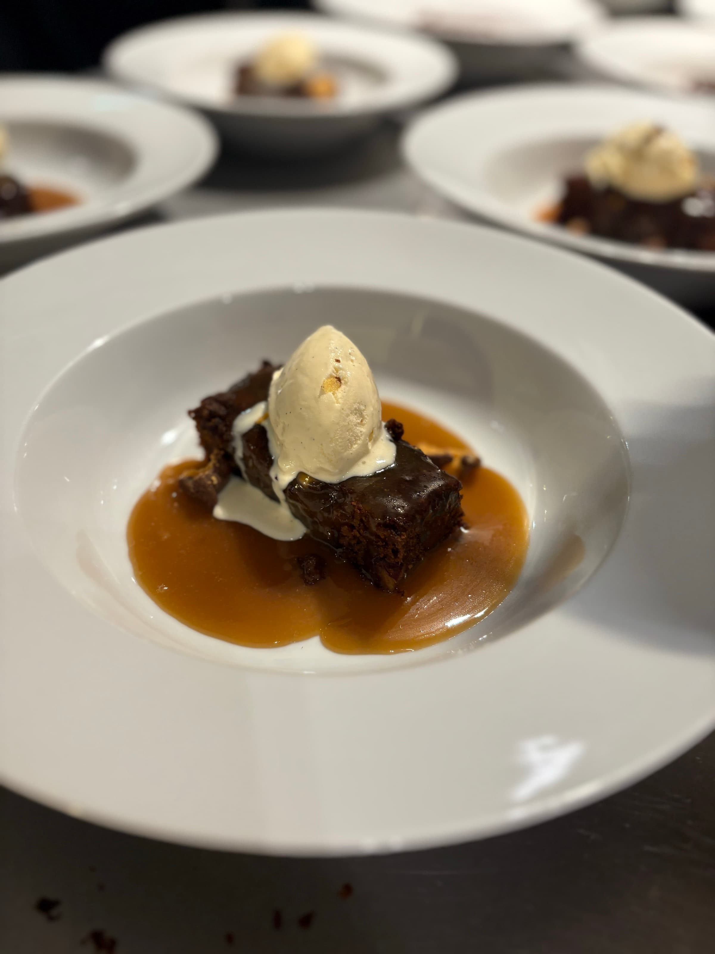 Sticky Toffee — warm · cold