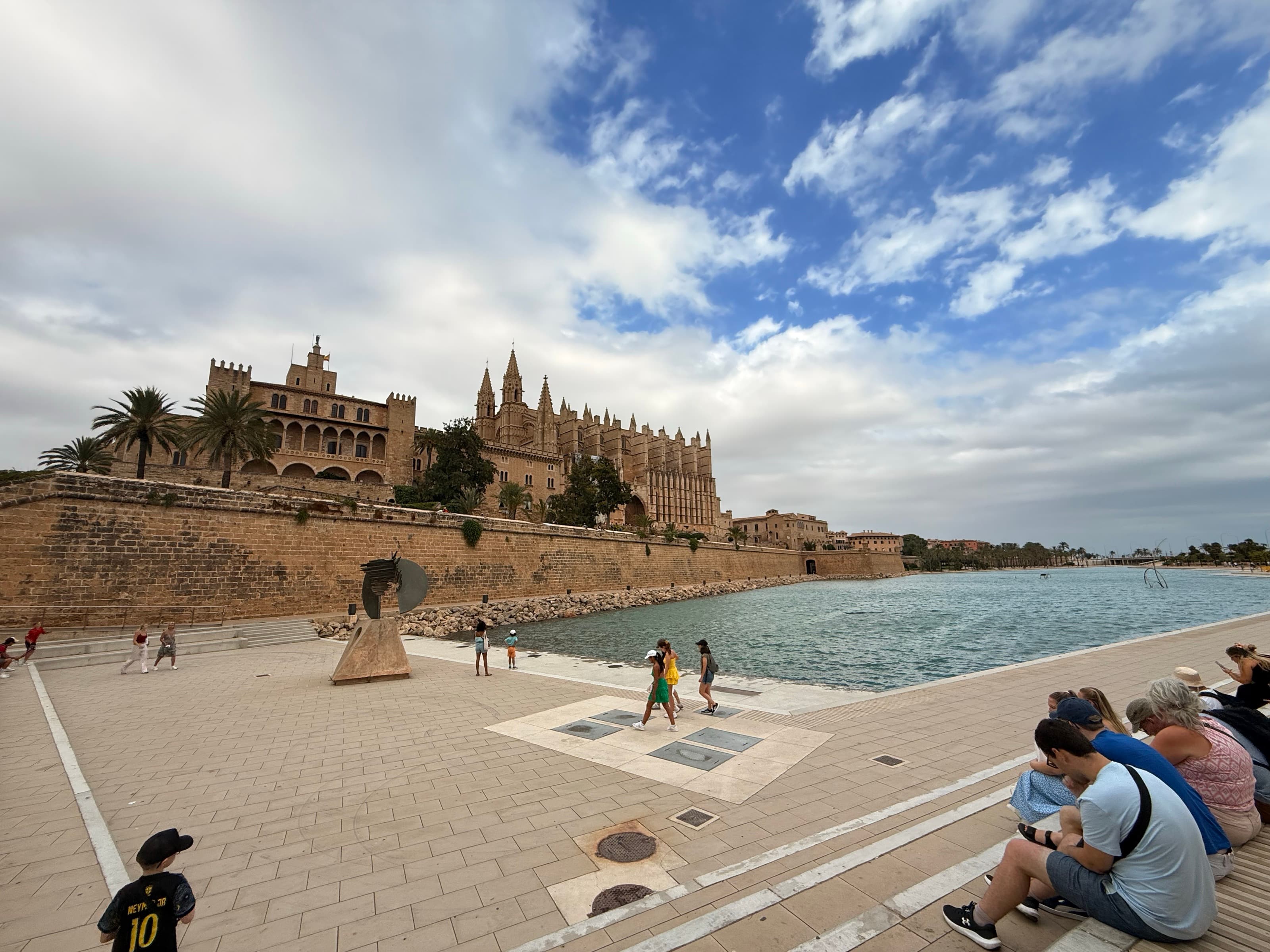 Palma — cathedral · seafront