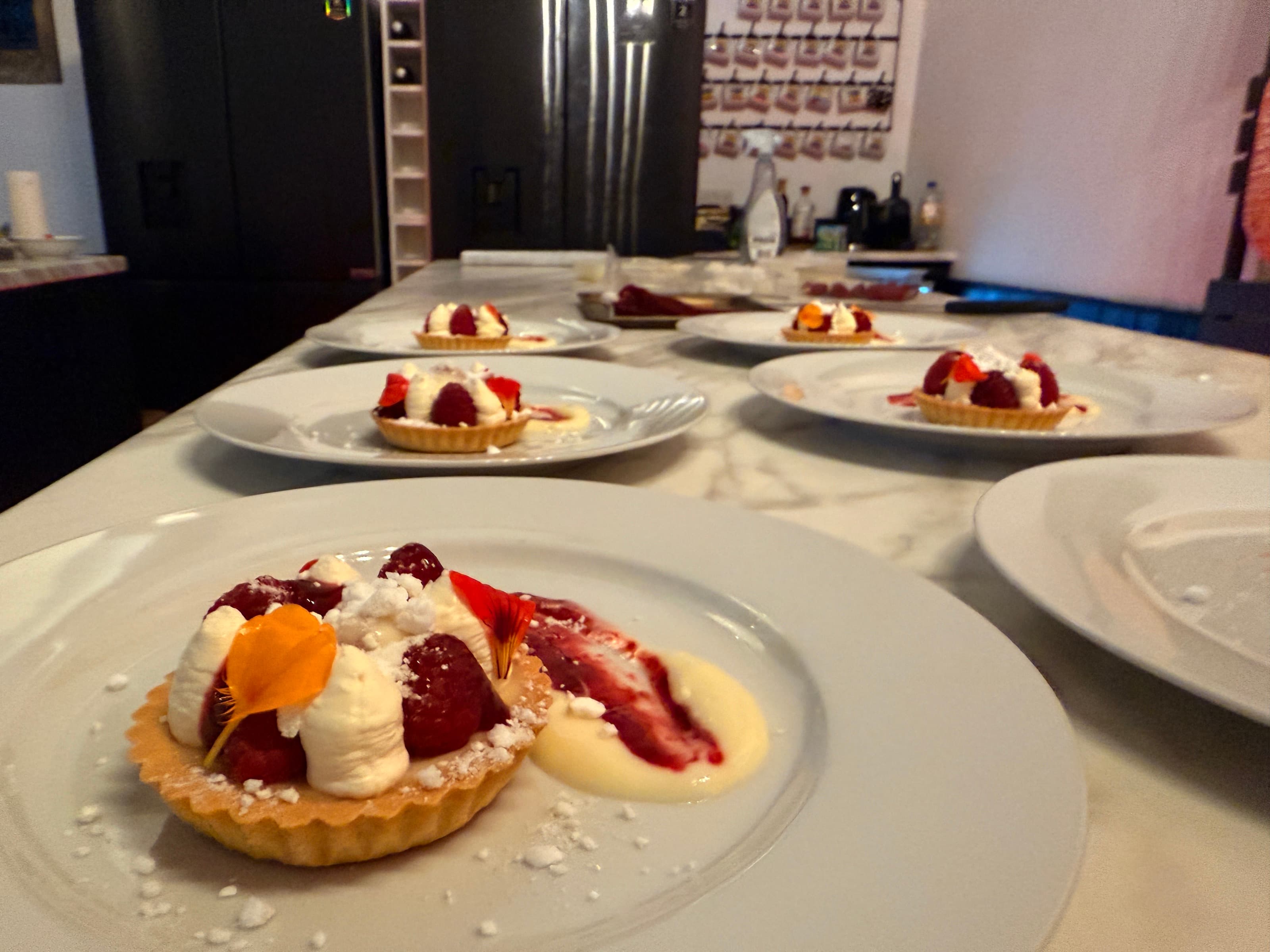 Tarts, Strawberry — cream · line