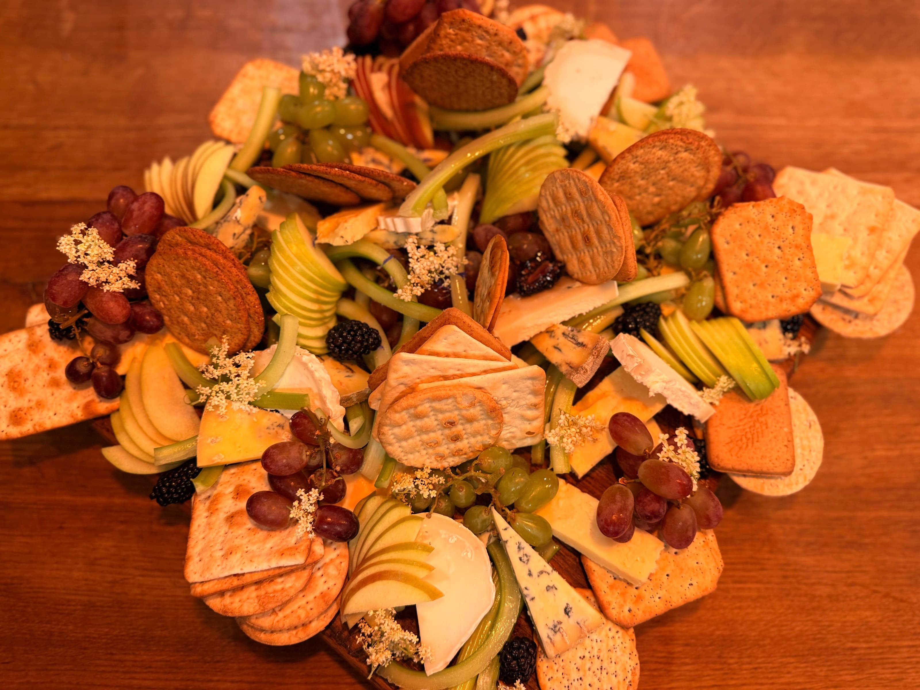 Crackers — stilton · fruit