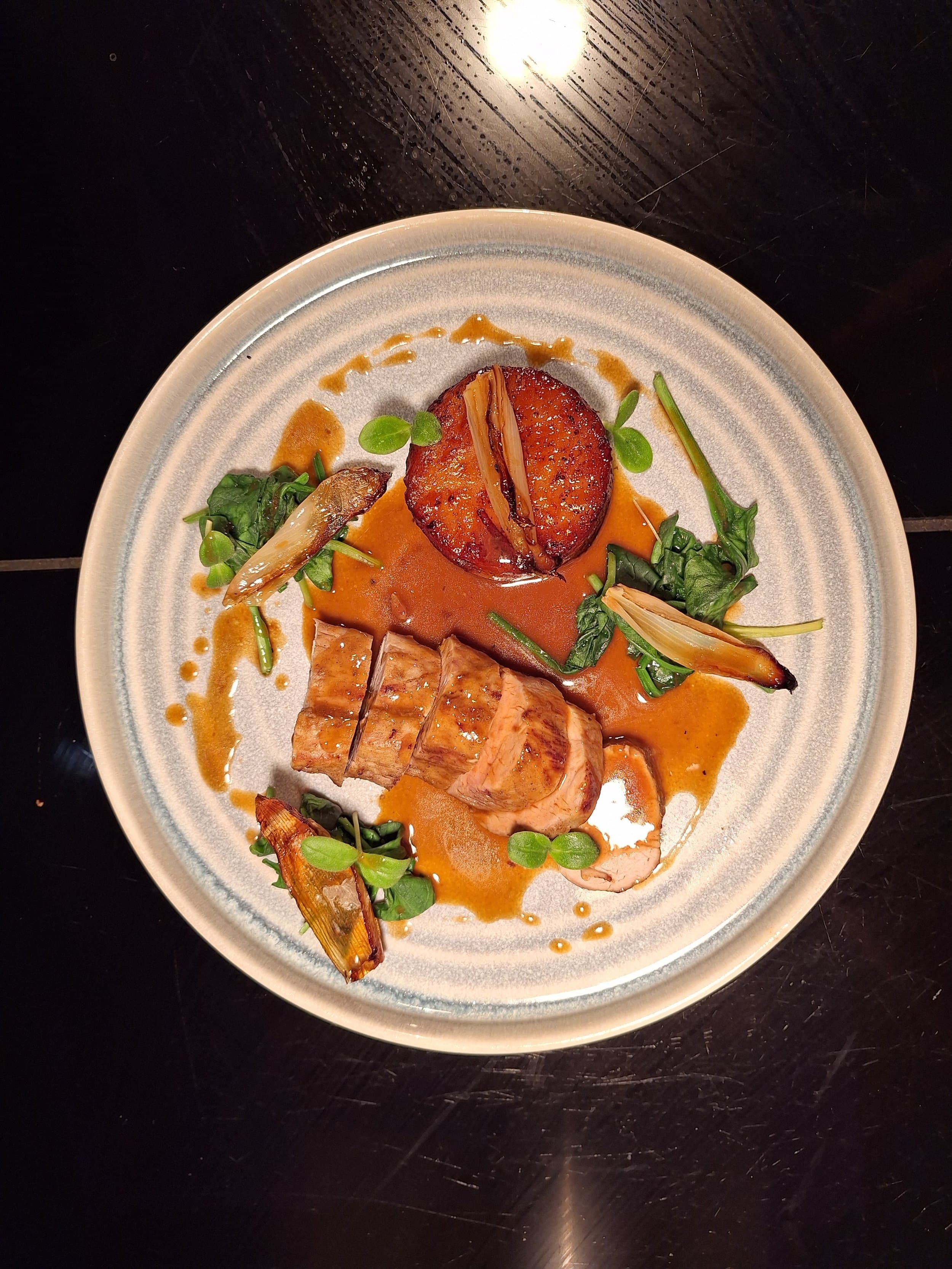 Tuna — seared · rare